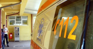 Stire din Eveniment : ACCIDENT LA CONSTANȚA! Copil de trei ani, lăsat nesupravegheat, lovit de mașină