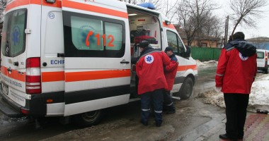 Stire din Eveniment : Cinci femei au fost rănite într-un accident rutier la Corbu
