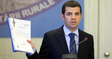 Stire din Politică-Administrație : "Am convenit să renunț la funcția de vicepremier până la restructurarea Guvernului"