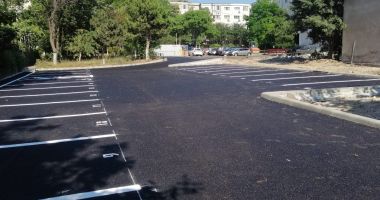 Stire din Social : Noi locuri de parcare în locul garajelor, la Constanța