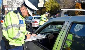 Stire din Actualitate : Șoferii riscă o amendă de 1.160 de lei dacă nu au acest act la ei. În plus, primesc patru puncte de penalizare