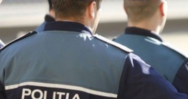 Stire din Eveniment : Amenințată  cu un cuțit  în propria casă  și jefuită