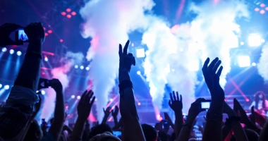 Stire din Eveniment : Amenzi și avertismente date cluburilor, după controale spontane