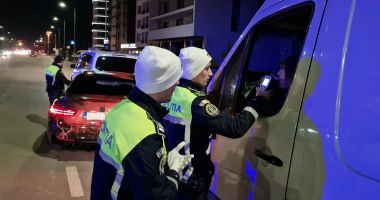Stire din Eveniment : Amenzile au curs noaptea trecută, în Constanța. Sute de șoferi au fost controlați