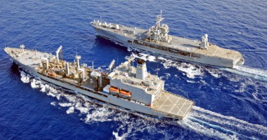 Stire din Eveniment : Americanii au trimis nave militare în Marea Neagră