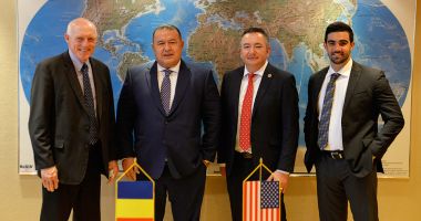 Stire din Economie : Americanii din Arizona sunt interesați să investească în domeniul minier, energetic, IT și High Tech, din România