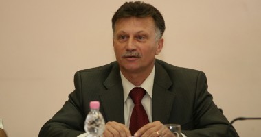 Stire din Politică-Administrație : "Am hotărât  să pornim centralele din cauza scăderii temperaturilor"