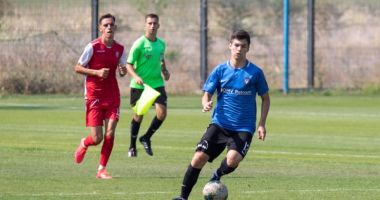 Stire din Sport : Amical spectaculos între FC Viitorul U17 și Gloria Albești