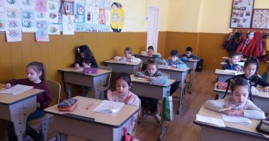 Stire din Cultură-Educație : Aproape 2.000 de elevi din învățământul primar la Concursul județean de cultură generală ”Amicii isteți”