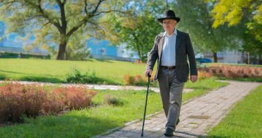 Stire din Sănătate : Afecțiuni care vă pot da senzația de slăbiciune în picioare