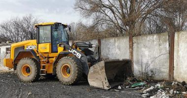 Stire din Social : Amplă acțiune de igienizare pe strada Justiției din Constanța!