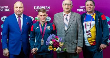 Stire din Sport : "Am plâns la final, mi-am dorit enorm să-l înving pe rus"