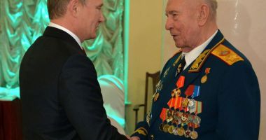 Stire din Actualitate : A murit ultimul mareșal sovietic, implicat în puciul împotriva lui Gorbaciov