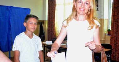 Stire din Politică-Administrație : Maria Stavrositu: "Am votat pentru viziunea lui Coposu, pentru valori și decență"