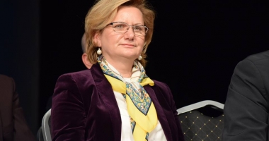 Stire din Politică-Administrație : Liberala Ana Marcu: Rupeți, pe 11 decembrie, cercul vicios al sărăciei marca PSD