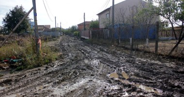 În cartierul Baba Novac-Anadalchioi nu se mai intră decât cu tractorul - 3