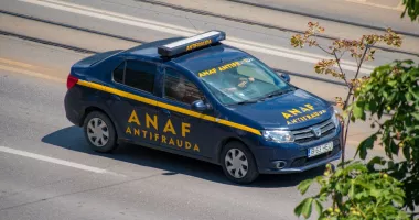 Stire din Eveniment : Corupție la vârful ANAF. Șefi și inspectori au luat mită pentru a bloca dosare penale