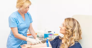 Stire din Social : Reguli noi pentru analizele medicale. Cine are prioritate