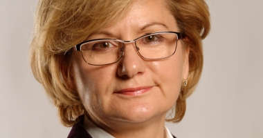 Stire din Politică-Administrație : "România are nevoie de parlamentari cinstiți și pregătiți să lucreze în slujba oamenilor"