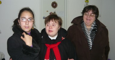 Stire din Social : Lupta nefirească a unui copil pentru o viață normală