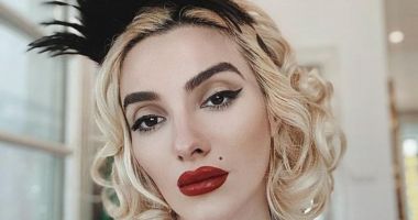 Stire din Actualitate : Ana Morodan a plecat din București, deși este sub control judiciar, pentru a se interna la psihiatrie