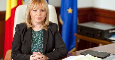 Stire din Politică-Administrație : Anca Dragu: Dacă voi fi demisă, se va vedea foarte clar colaborarea dintre PNL și PSD