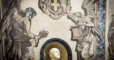 Stire din Actualitate : O frescă restaurată recent a stârnit un val de acuzații pentru că ar semăna cu Giorgia Meloni