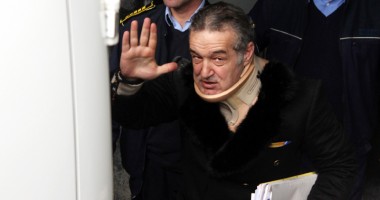 Stire din Eveniment : Anchetă la Penitenciarul Poarta Albă. Avocatul Poporului cercetează abuzurile reclamate de Becali