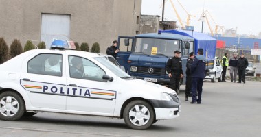 Stire din Eveniment : Afaceri ilegale cu firme fantomă în portul Constanța!