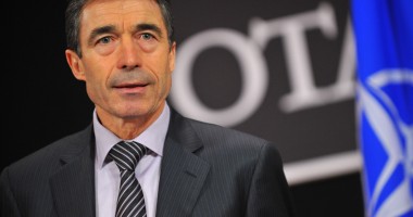 Stire din Actualitate : Turcia a solicitat NATO desfășurarea de rachete Patriot la granița cu Siria