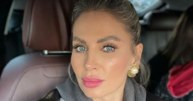 Stire din Social : Ce este diastaza, boala de care suferă Andreea Bănică. "Se umflă și dacă beau apă"