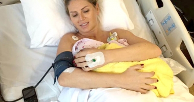 Stire din Social : ANDREEA BĂNICĂ, REACȚIE TRANȘANTĂ despre VACCINURI: "Este inadmisibil să îți bați joc de viața unor oameni"