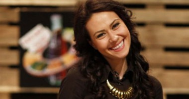 Stire din Monden : "Casnica" de la Masterchef a sedus un bucătar și i-a furat rețetele