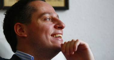 Stire din Eveniment : Andrei Hrebenciuc și Paltin Sturdza rămân în arest preventiv: Decizia ÎCCJ este definitivă