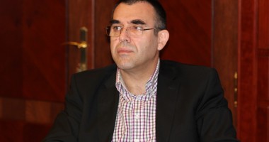 Prefectul Claudiu Palaz, "arbitru" în conflictul portuarilor - 5