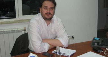 Stire din Economie : Locuri de practică pentru cadeții români