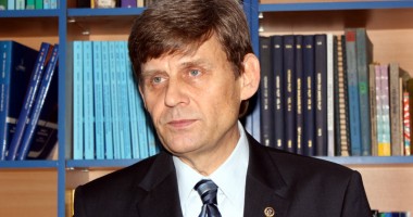 Stire din Economie : Clc. Andrian Mihei a fost demis de la "cârma" Autorității Navale Române
