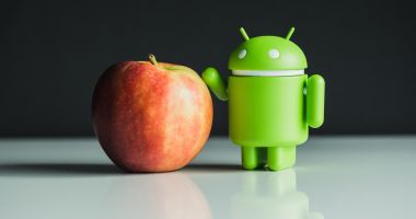 Stire din Tehnologie : Giganții Google și Apple, presați de guverne