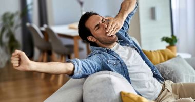 Stire din Sănătate : Mare atenție! Lipsa vitaminelor vă poate fura energia zilnică