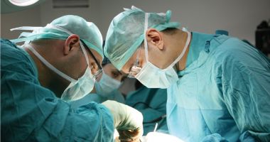 Stire din Sănătate : Anestezicele generale pot fi inhalate sau introduse intravenos