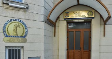 Stire din Eveniment : Fost director în Primăria capitalei, trimis în judecată pentru angajări nelegale