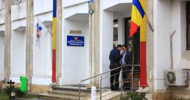 Stire din Social : Angajații Primăriei Constanța ies în stradă. Bugetarii se plâng de salariile mici