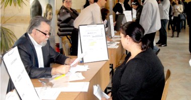 Stire din Social : Ce primesc de la stat patronii dacă angajează absolvenți sau șomeri