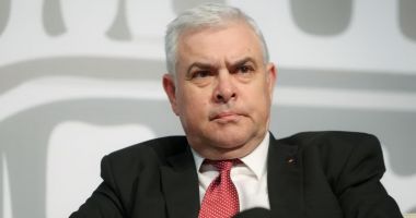 Stire din Politică-Administrație : Ministrul Apărării, invitat pe 11 octombrie la dezbaterea “Ora Guvernului”
