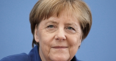 Stire din Actualitate : Angela Merkel discuții pentru legalizarea căsătoriilor între homosexuali în Germania