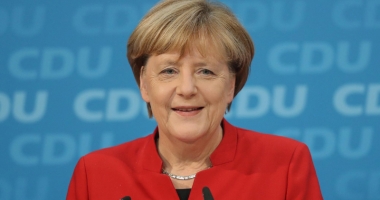 Stire din Actualitate : Angela Merkel cere "bunăvoință" pentru  a reuși formarea unei coaliții guvernamentale