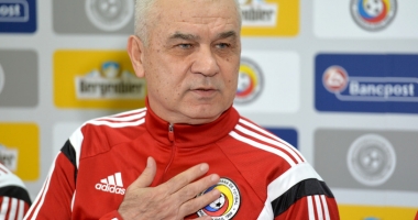 Stire din Sport : Selecționerul Anghel Iordănescu a anunțat lotul pentru cantonamentul din Italia