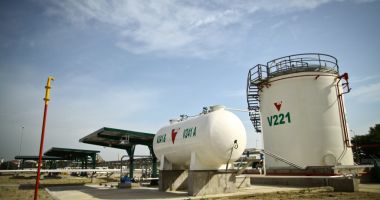 Stire din Economie : Angrosiștii de carburanți nu vor mai fi obligați să dețină spații de depozitare