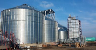 Stire din Economie : Angrosiștii de produse agricole au făcut bani buni