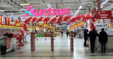 Stire din Social : Aniversare cu premii multe și consistente la hipermarketurile Auchan